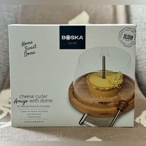 Cheese Curler with Dome - Natural Wood